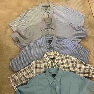 Bundle of 5 short sleeve button down shirts size M from Jos A Bank